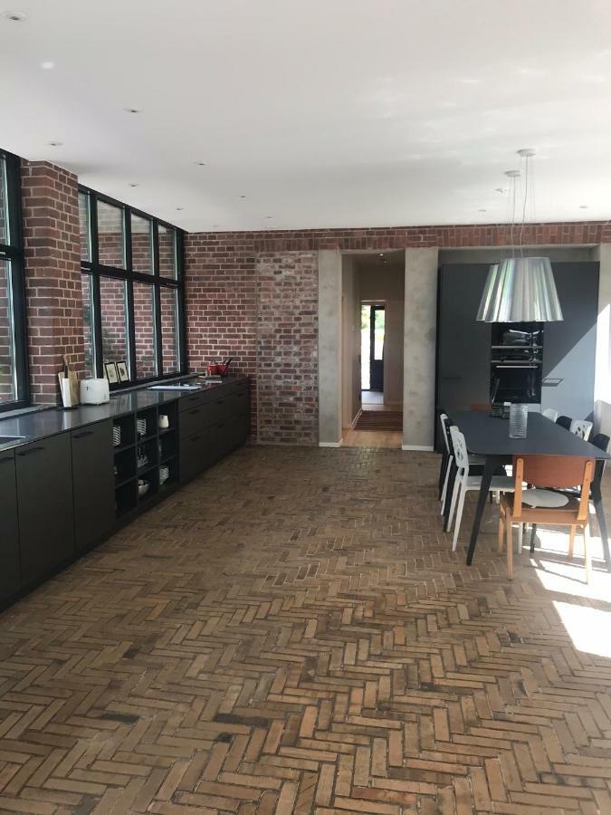 Tree Top Hill - The Old Station House - Bastad Holiday Apartments Extérieur photo